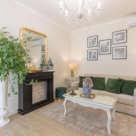 Crys: Apartments, Holiday, Business, Verde Verona Buitenkant foto